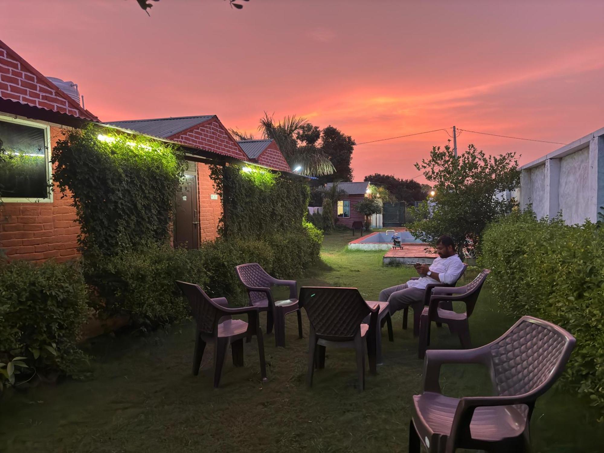 Hotel Lucifer Pushkar Buitenkant foto